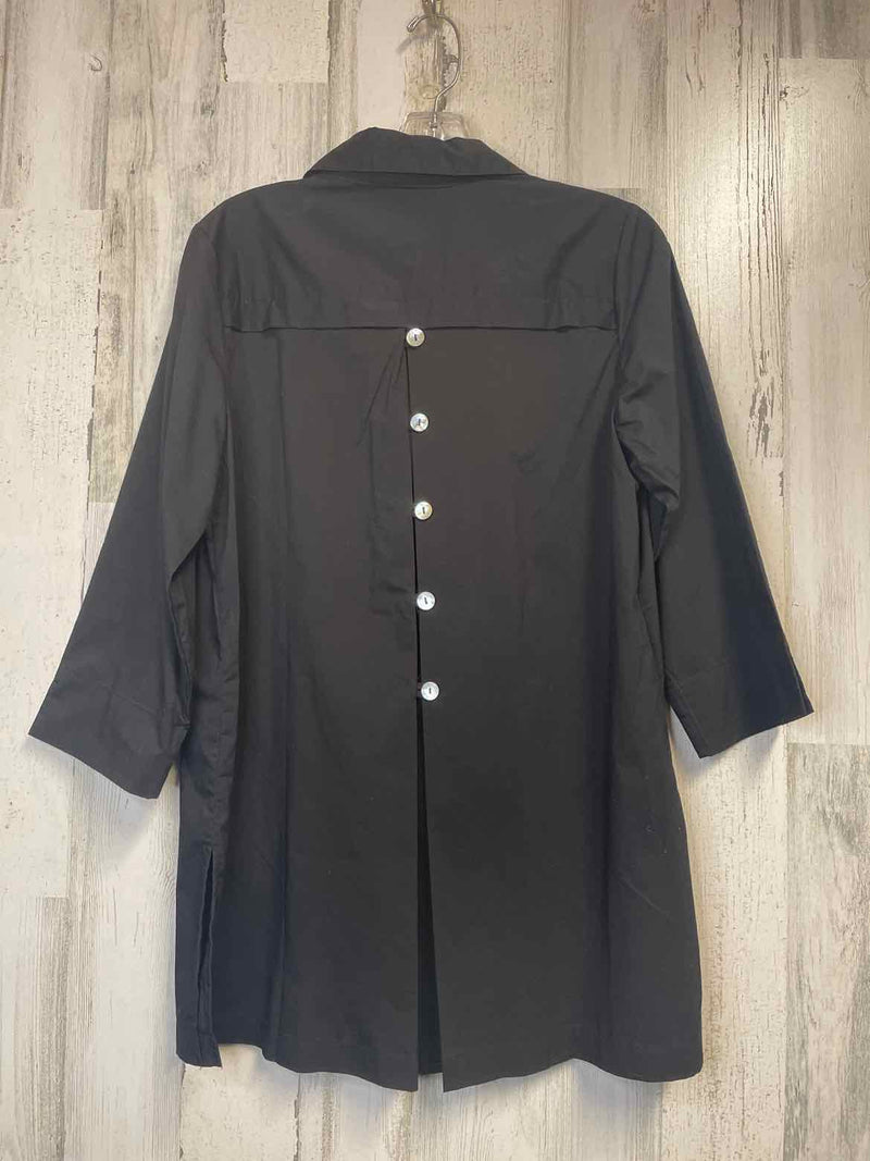 Zac & Rachel Size M Shirt