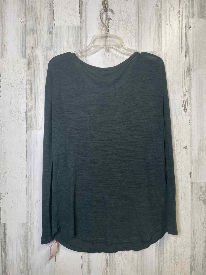 GAP Size S Shirt