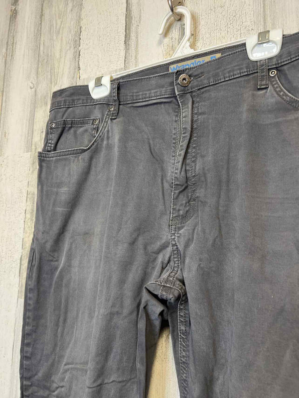 Size 40/30 Wrangler Jeans