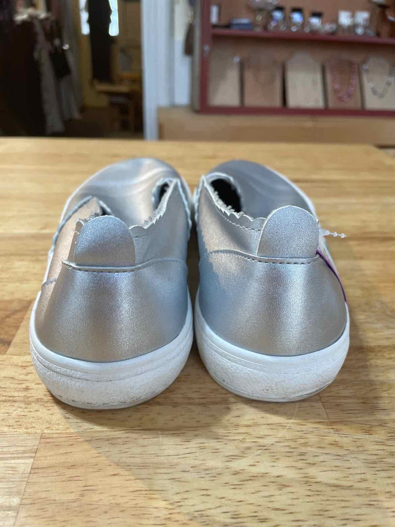 Shoe Size 7.5 Rocket Dog Shoes