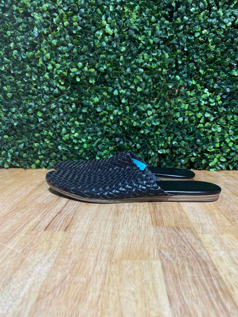 Shoe Size 9 Universal Thread Shoes