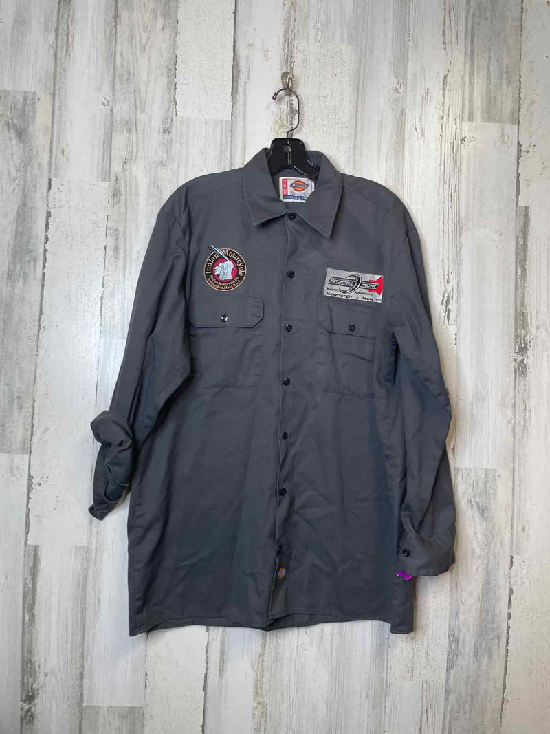 Size M Dickies Shirt