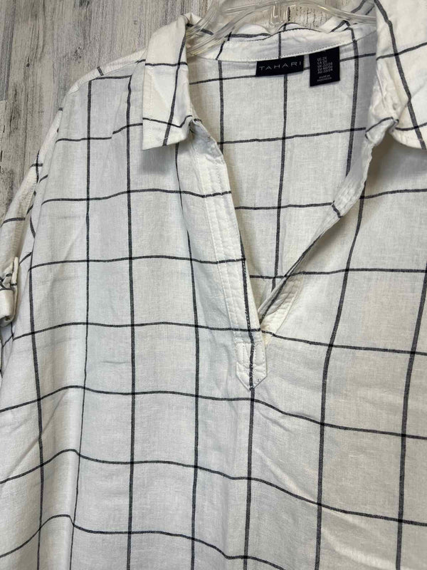 Tahari Size 2X Shirt