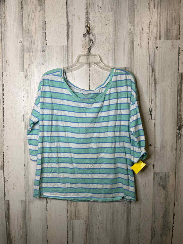 Old Navy Size L Shirt