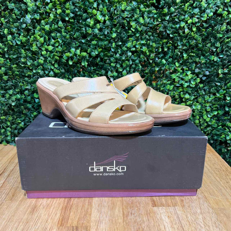 Shoe Size 7 Dansko Sandals