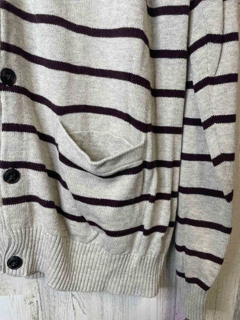 Size L American Eagle Sweater