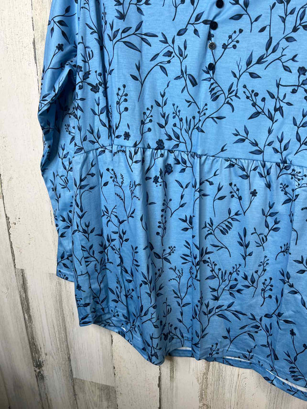 Boutique Size 4X Shirt