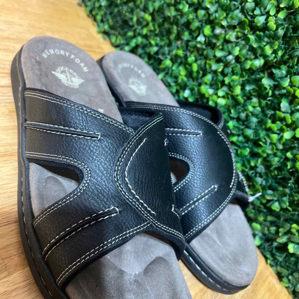 11 Dockers Sandals