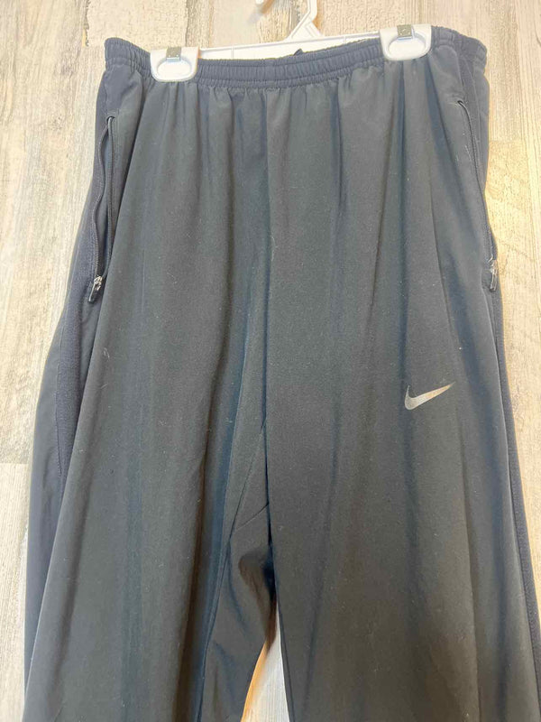 Size L Nike Pants