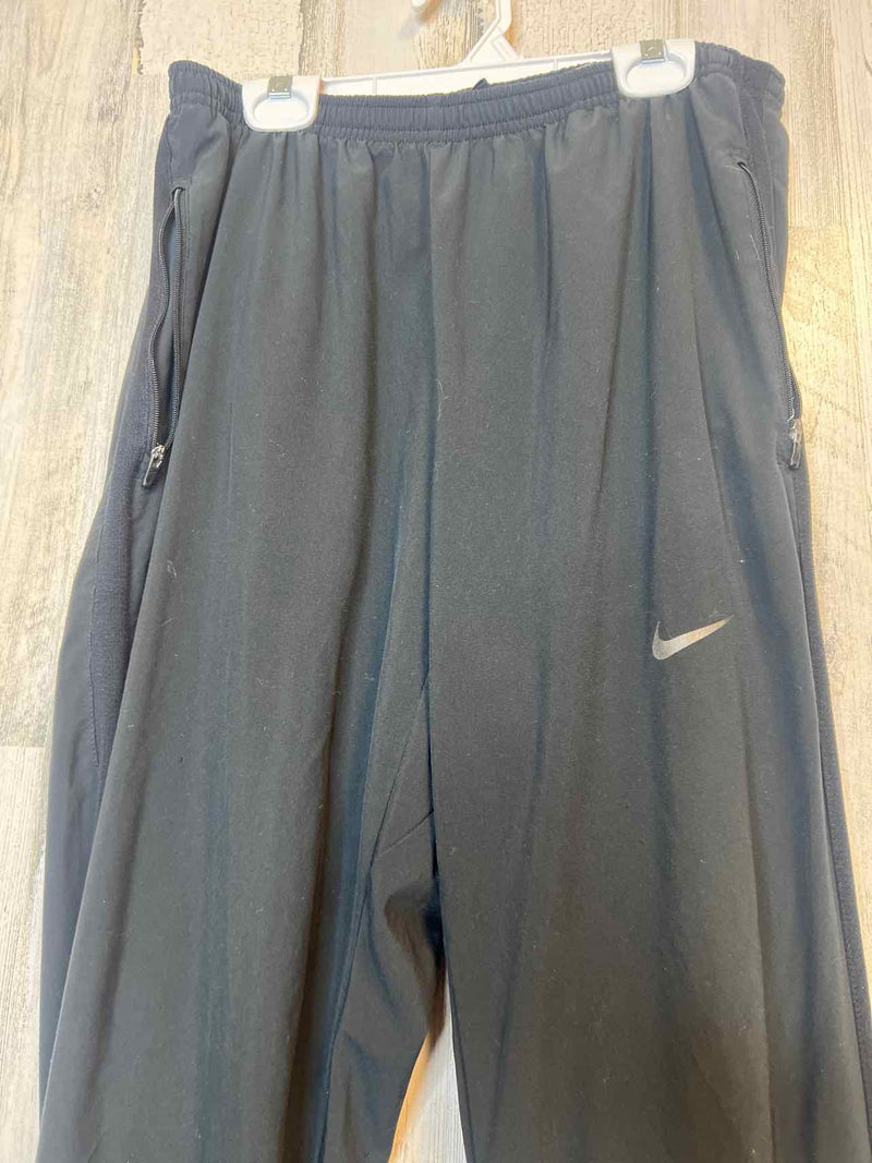 Size L Nike Pants