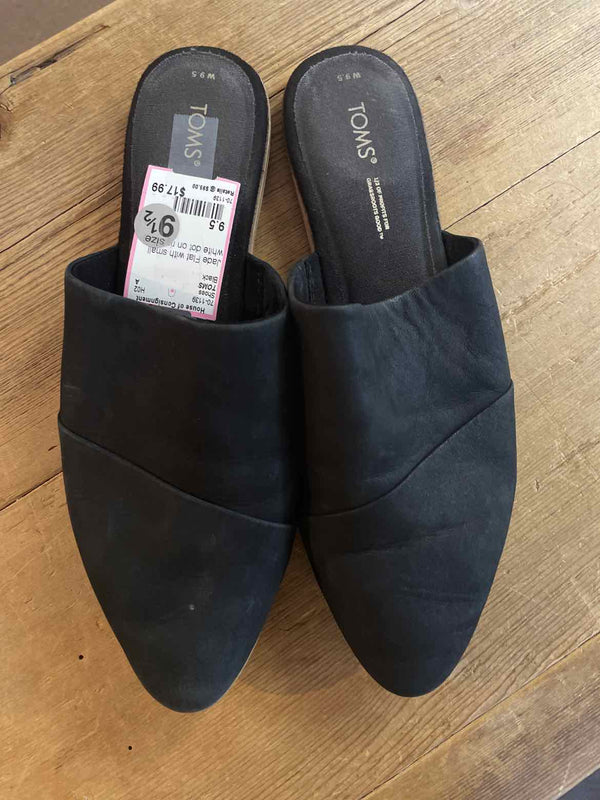 Shoe Size 9.5 TOMS Shoes