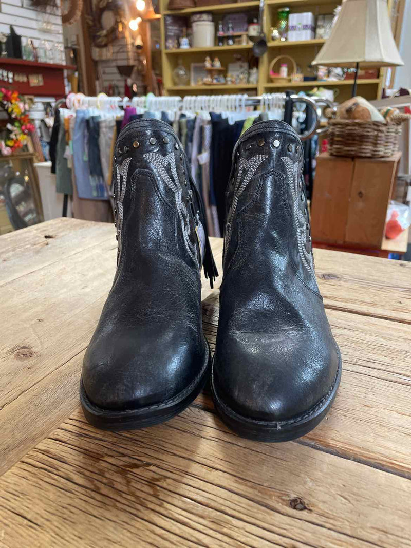 Shoe Size 9.5 Sterling River Boots