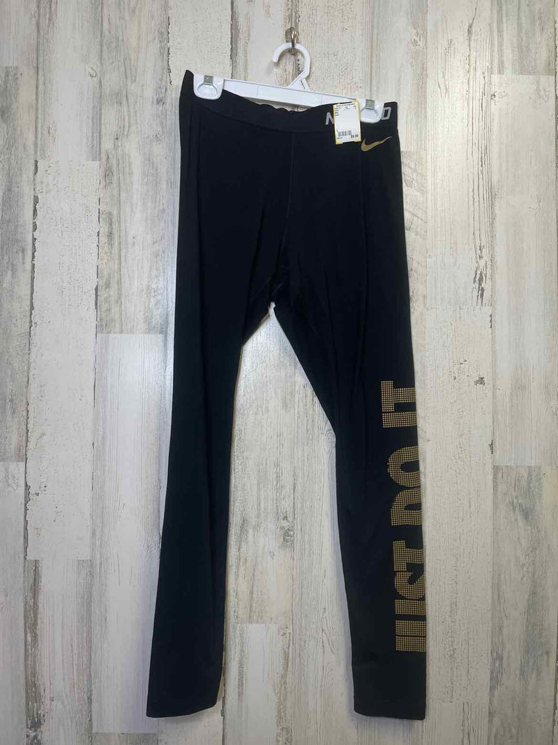 Size L Nike Pants