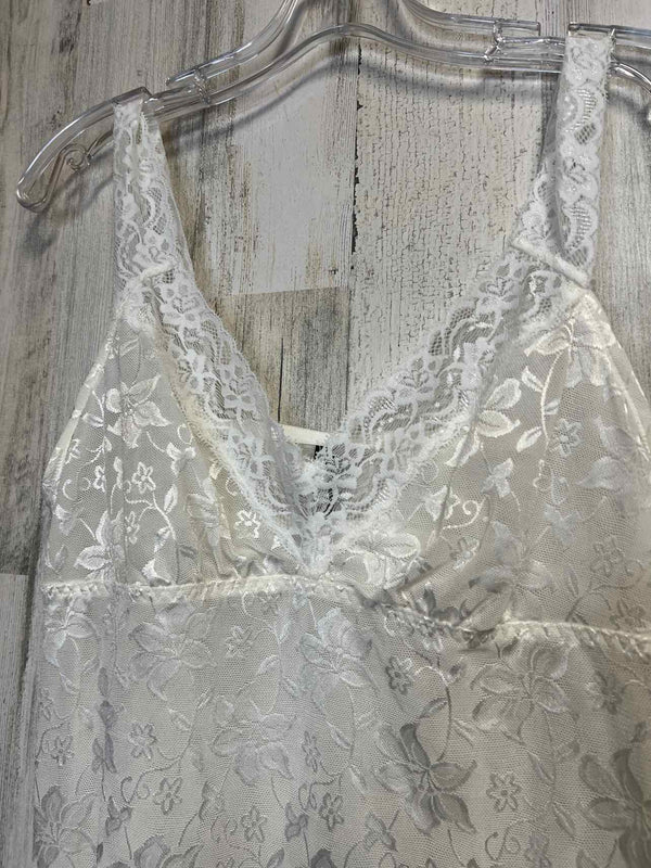 Jones New York Size L Shirt