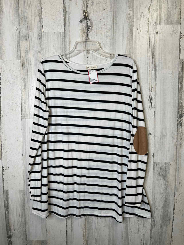 Boutique Size 2XL Shirt