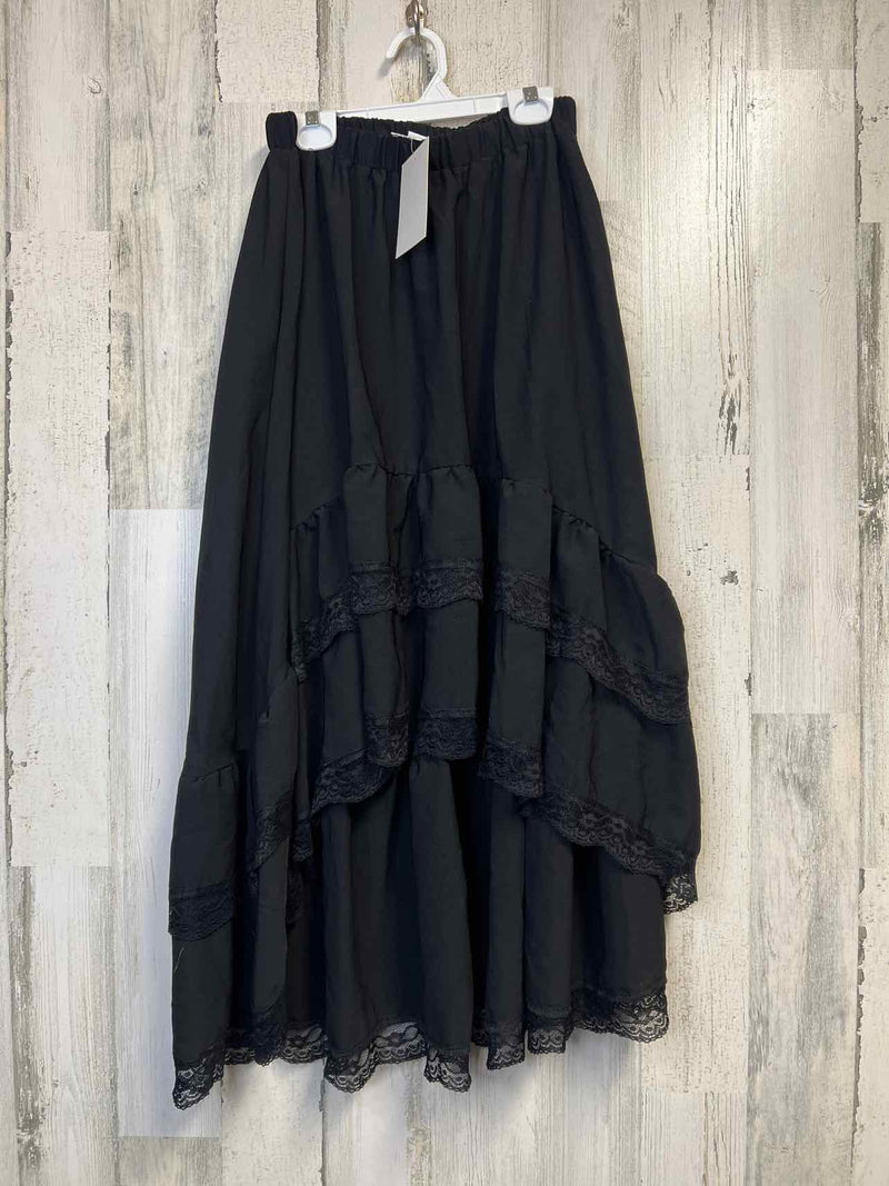 Size M Boutique Skirt