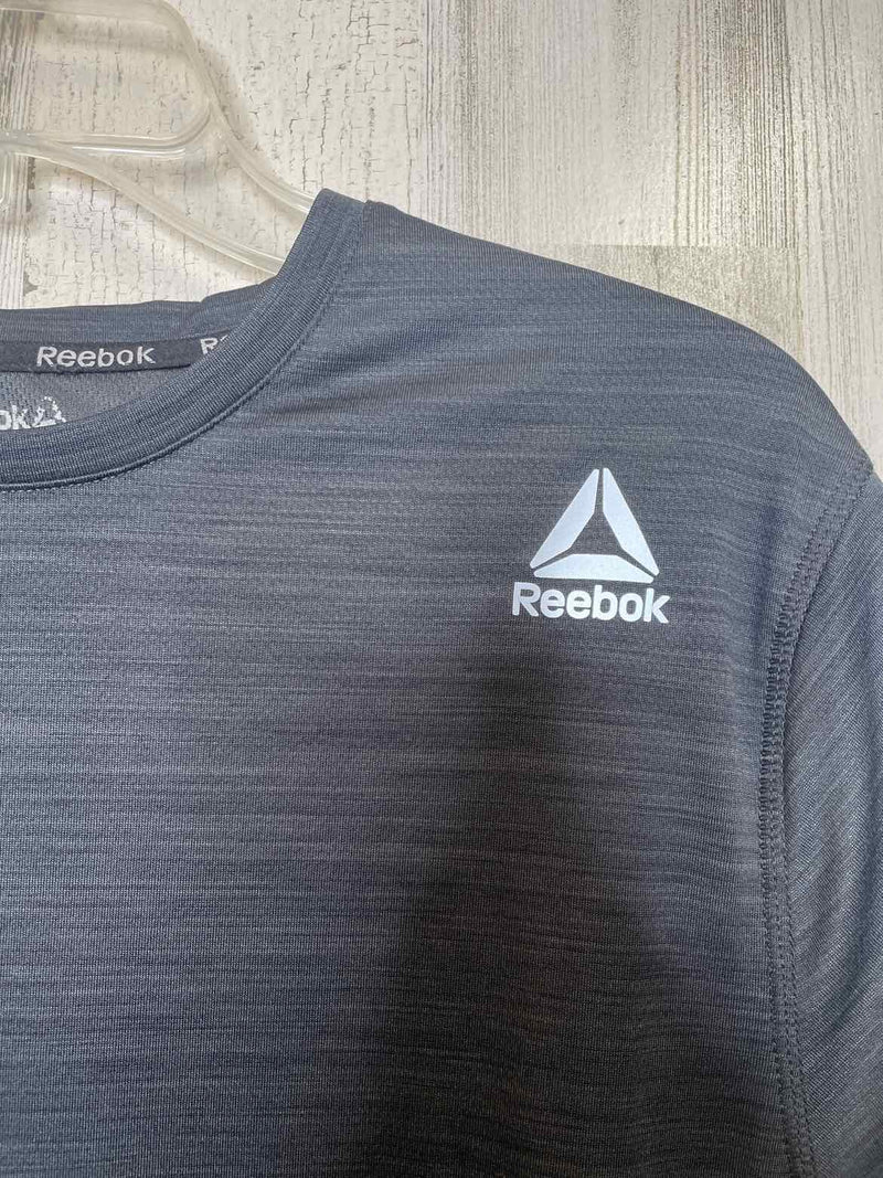 Size M reebok Shirt