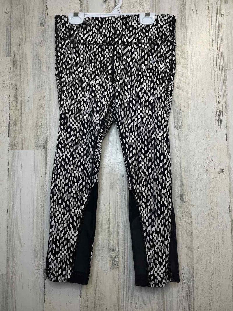 Size M Nike Leggings