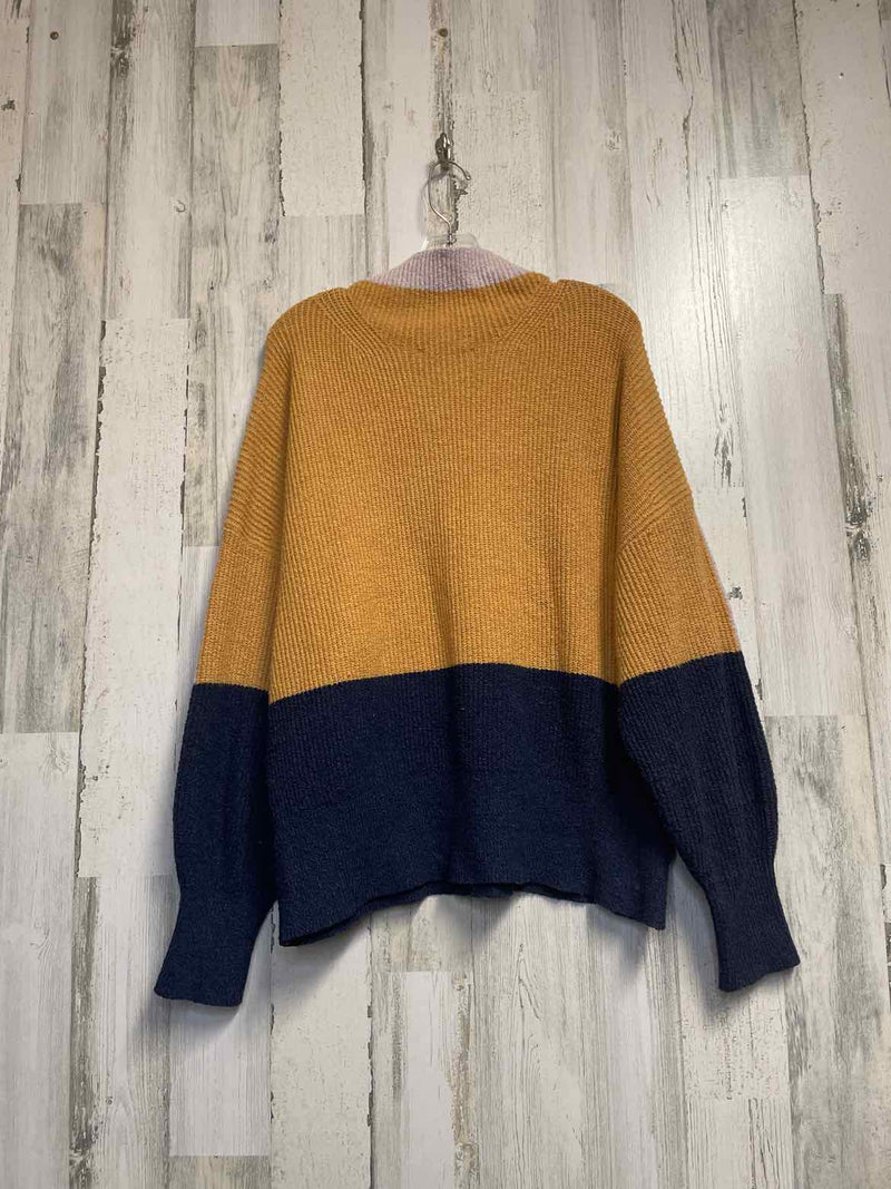 Free Assembly Size XXL Sweater