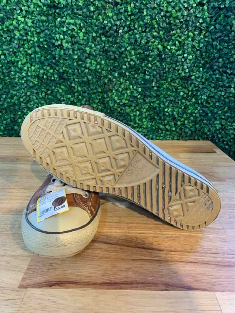 10 Converse Sneakers