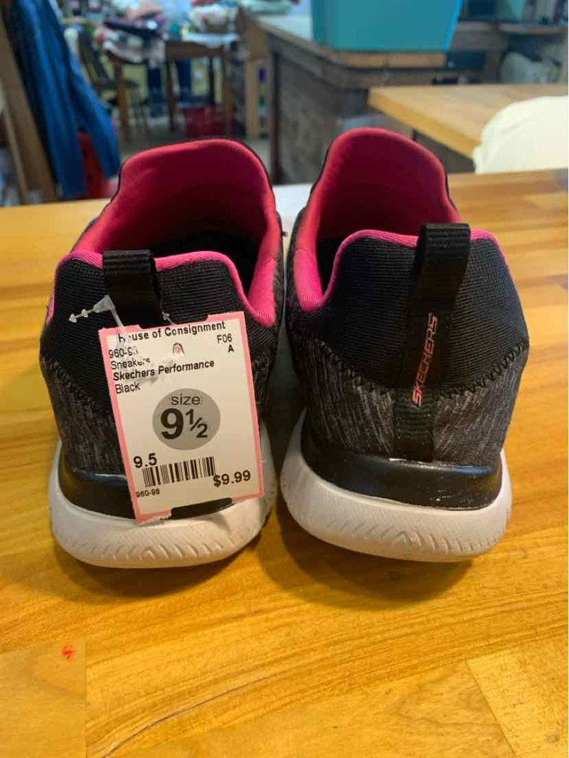 Shoe Size 9.5 Skechers Performance Sneakers