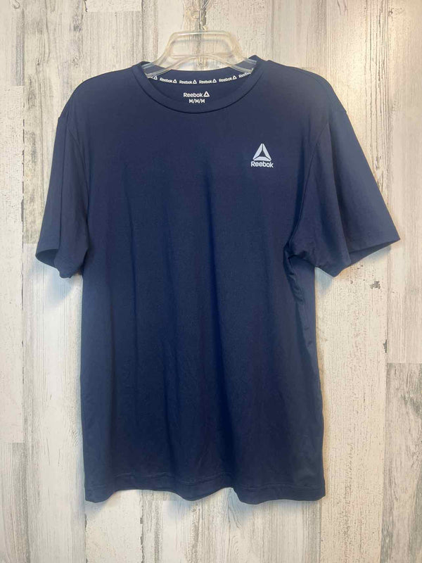 Size M reebok Shirt