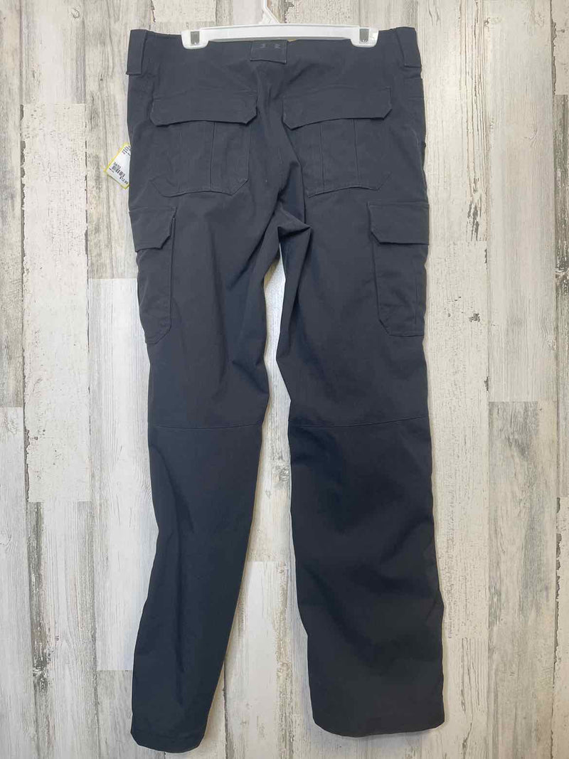 Size 34/32 Under Armour Pants