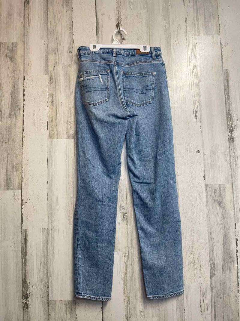 Size 2 American Eagle Jeans
