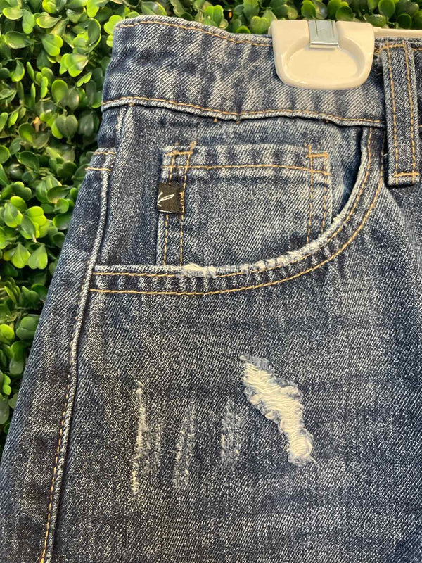 Size 9 KanCan Shorts