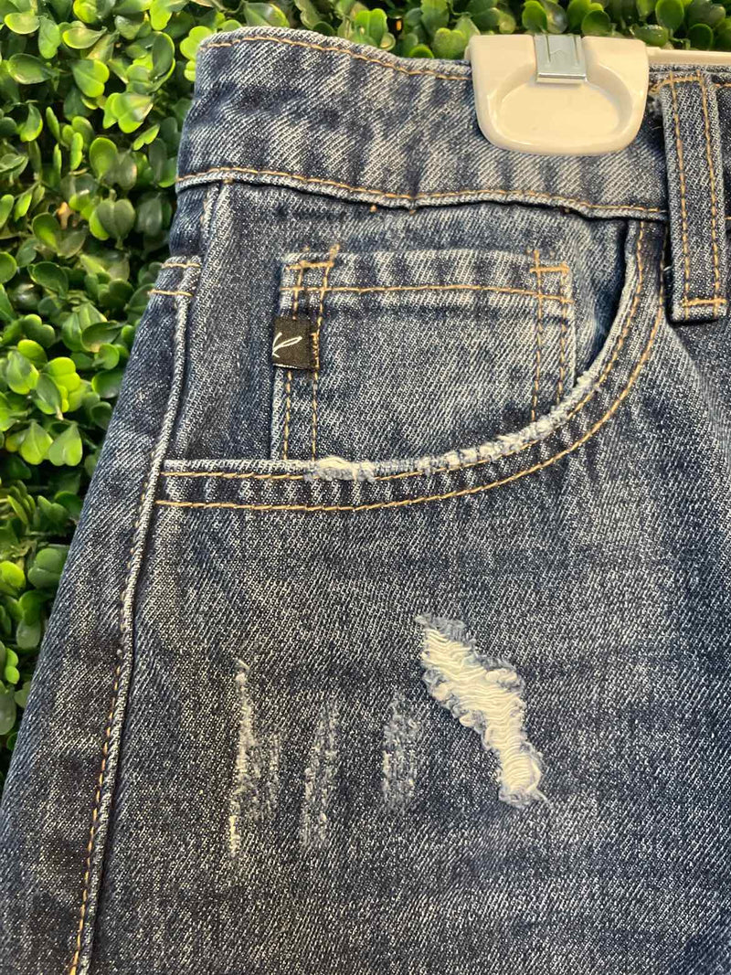 Size 9 KanCan Shorts