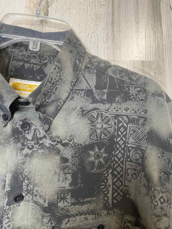 Size XL Boutique Shirt