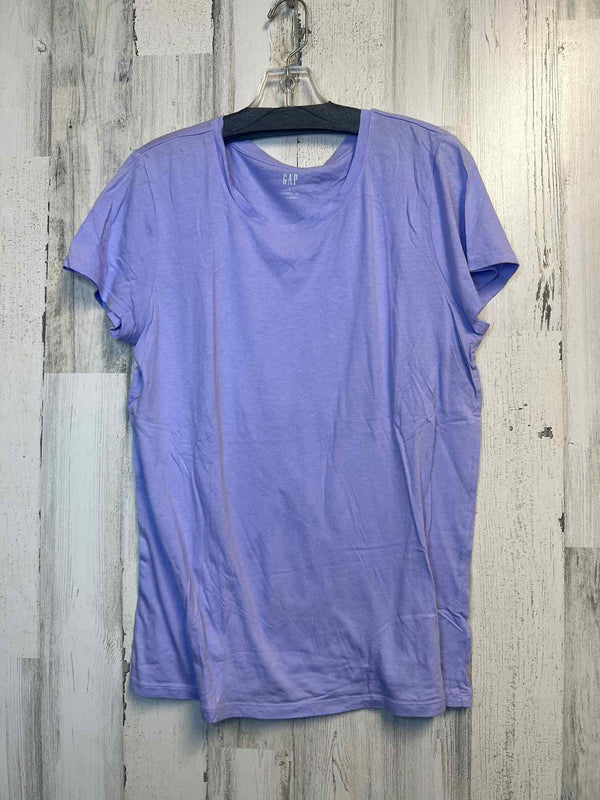 GAP Size L Shirt