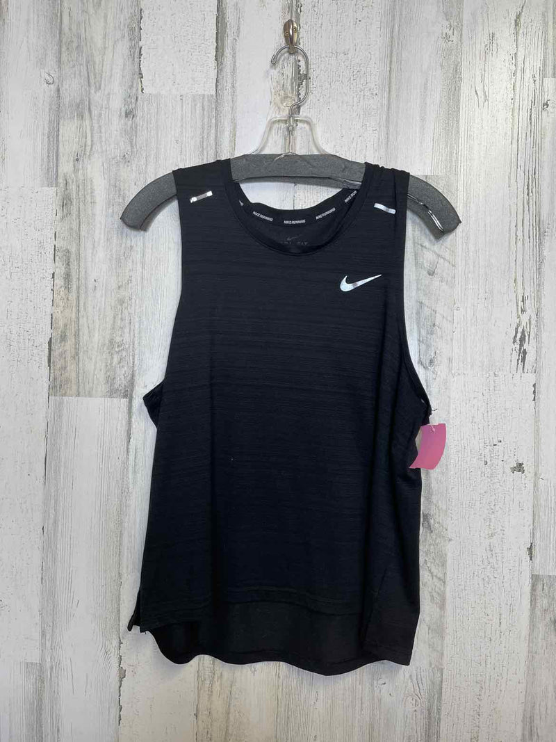 Nike Size M Shirt