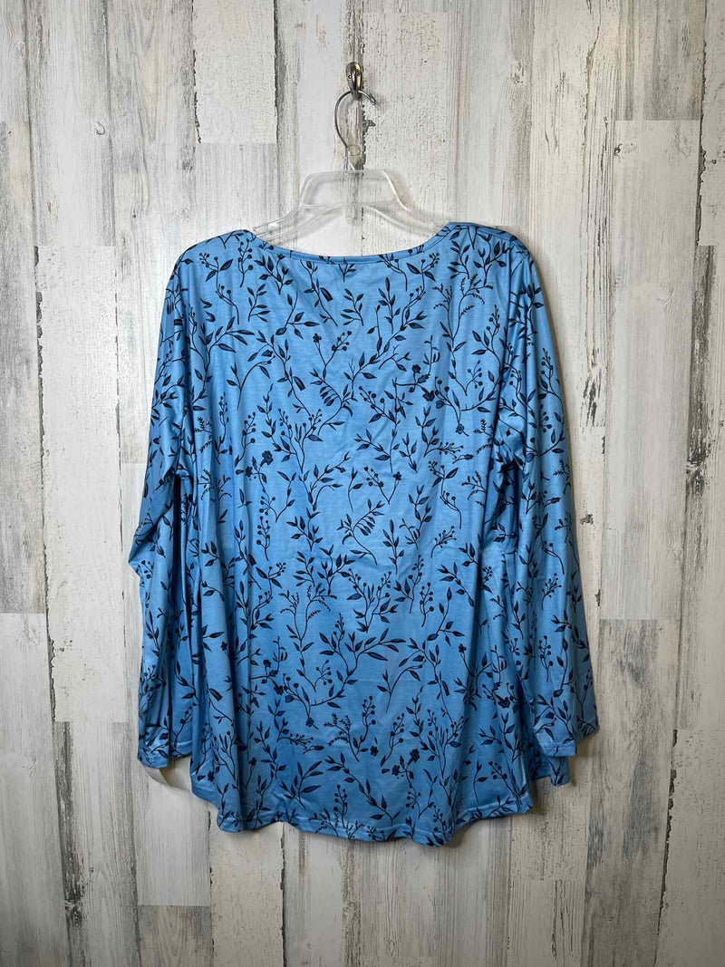 Boutique Size 4X Shirt