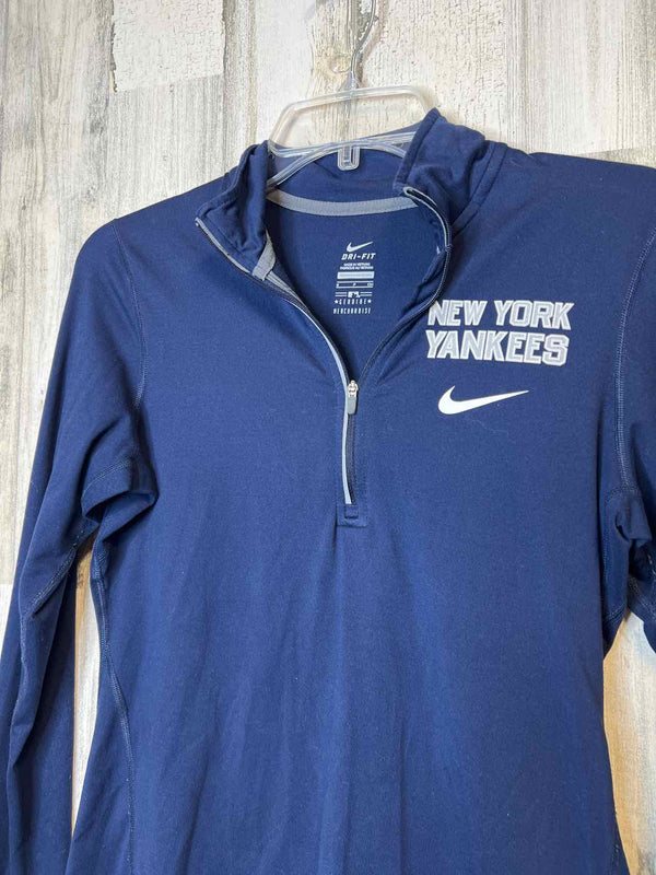Size S Nike Sweatshirt