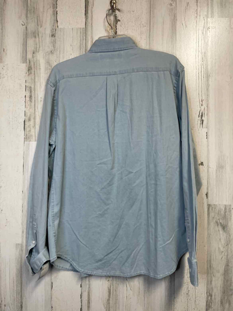 Size M Old Navy Shirt