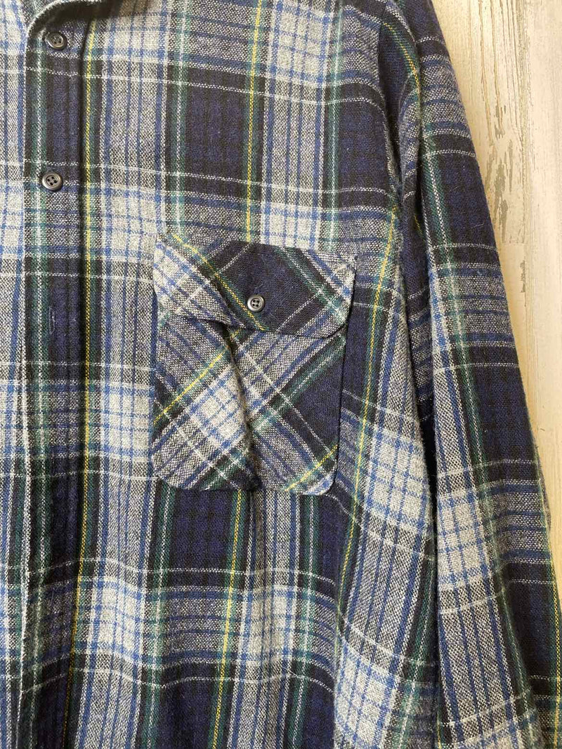 Size L Boutique Shirt