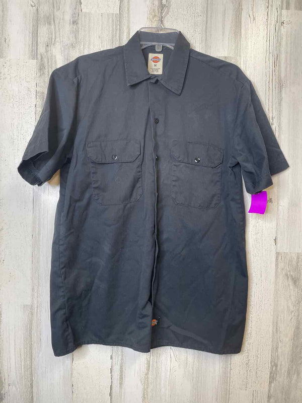 Size M Dickies Shirt