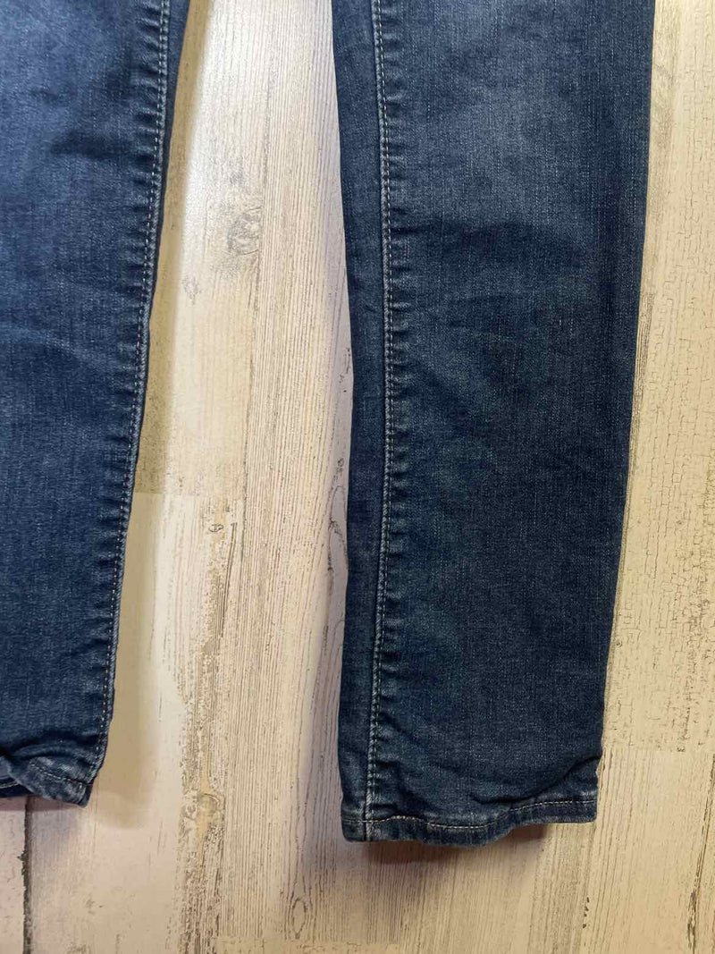 Size 4 Levi Strauss & Co. Jeans