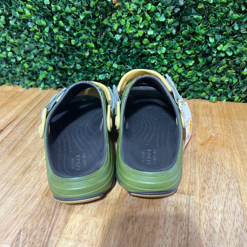 Shoe Size 7 Crocs Sandals