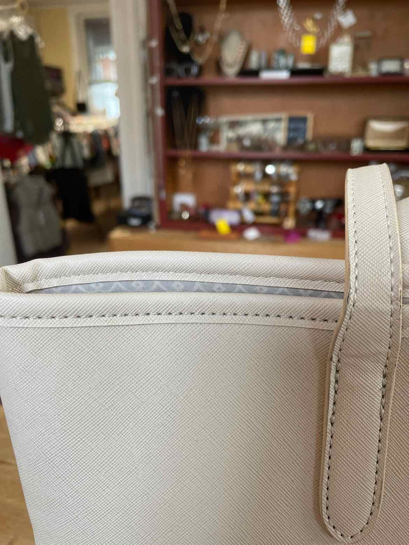 Daisy Fuentes Purse