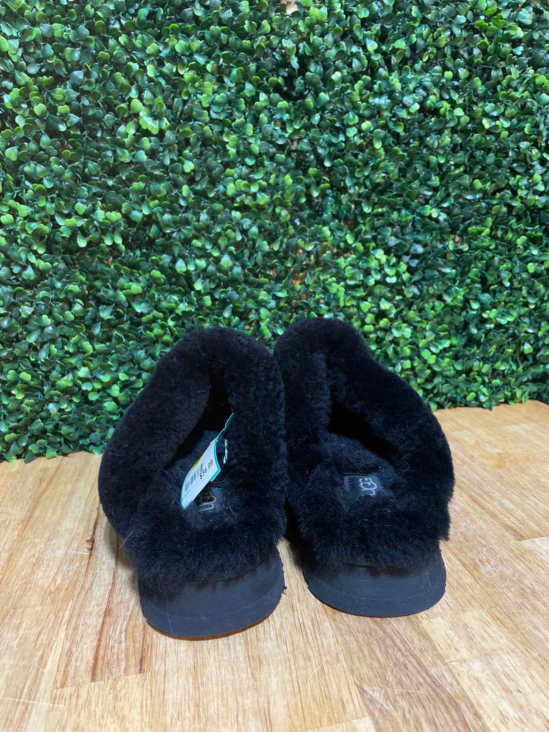 Shoe Size 7 UGG Slippers