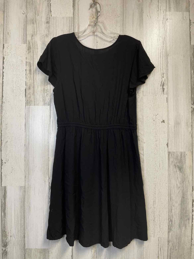 Size M Old Navy Dress