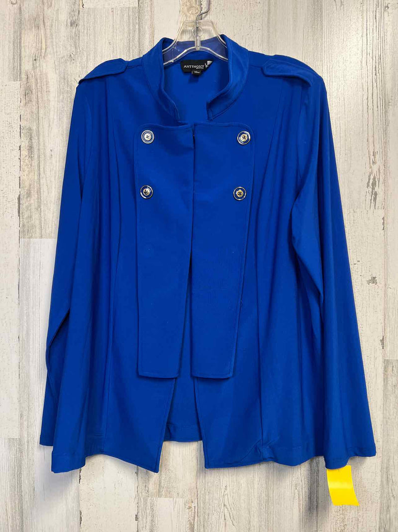 Boutique Size L Shirt