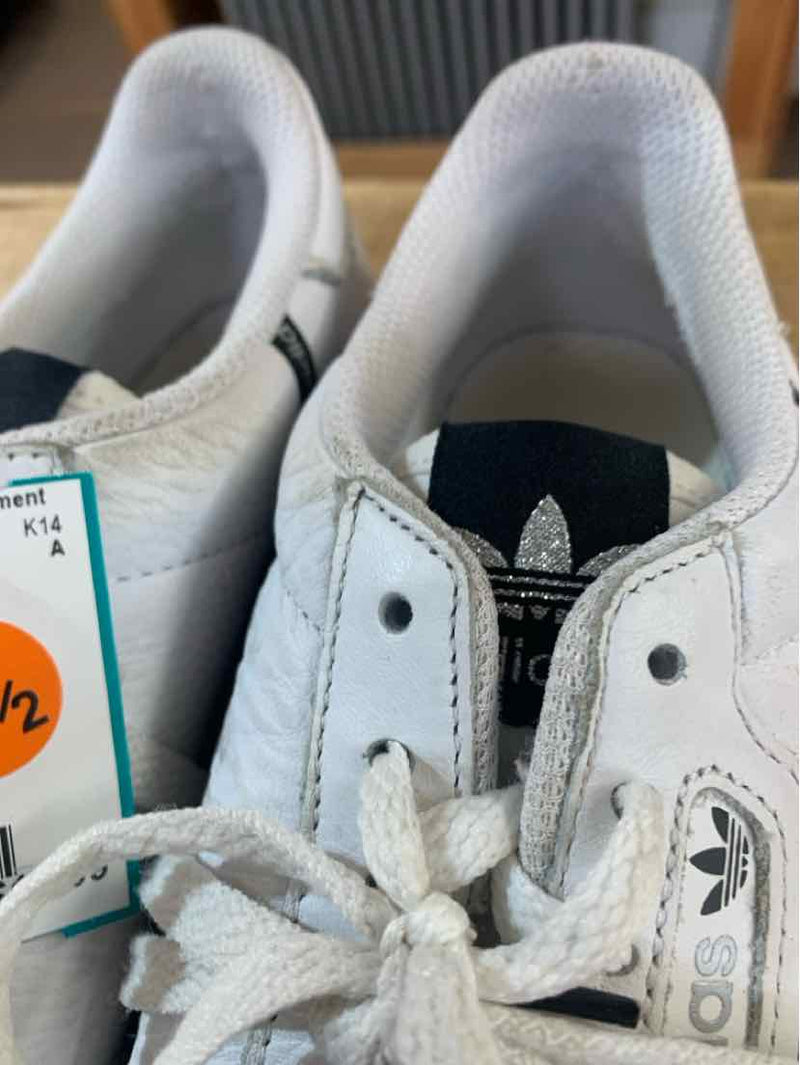 8.5 Adidas Sneakers