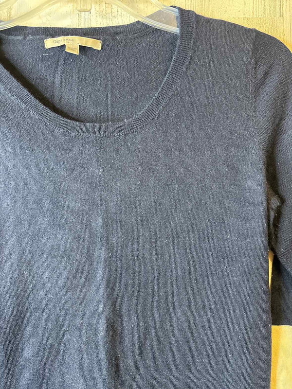 GAP Size S Shirt