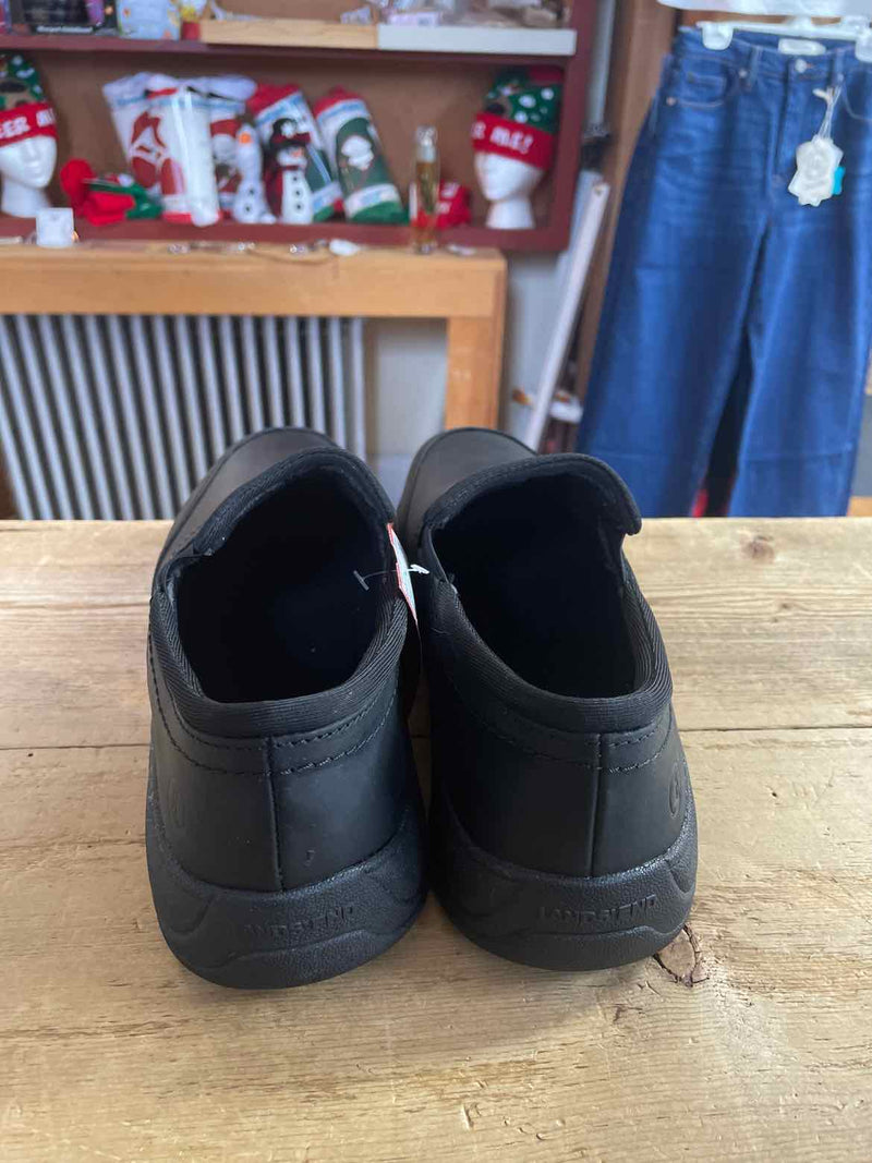 11 Lands' End Shoes