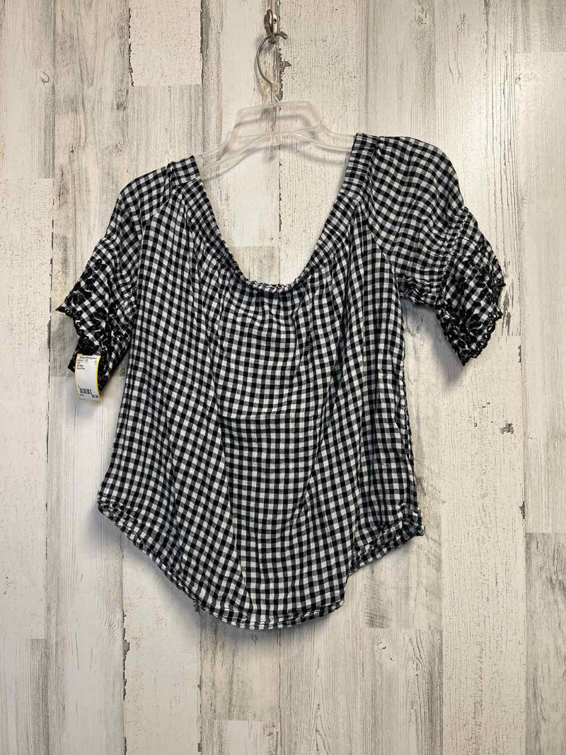 Old Navy Size L Shirt