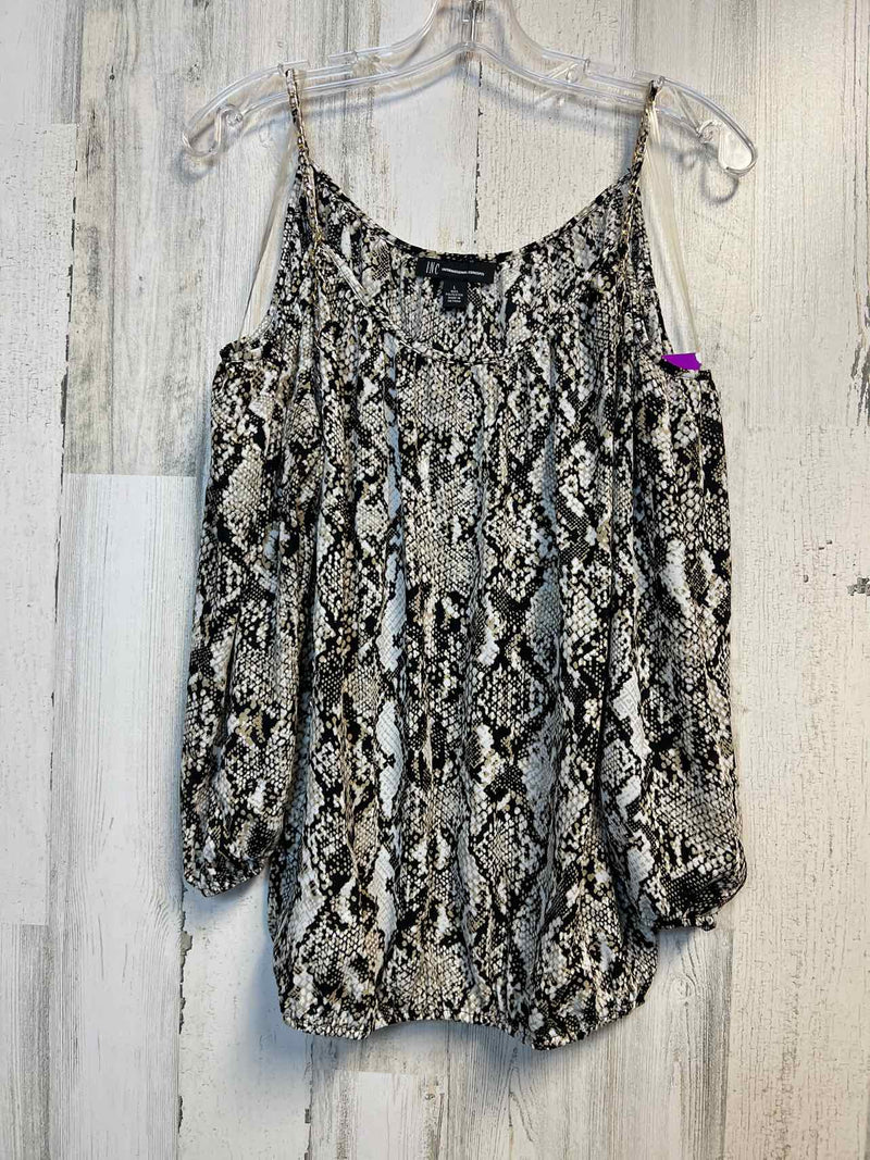 International Concepts Size L Shirt