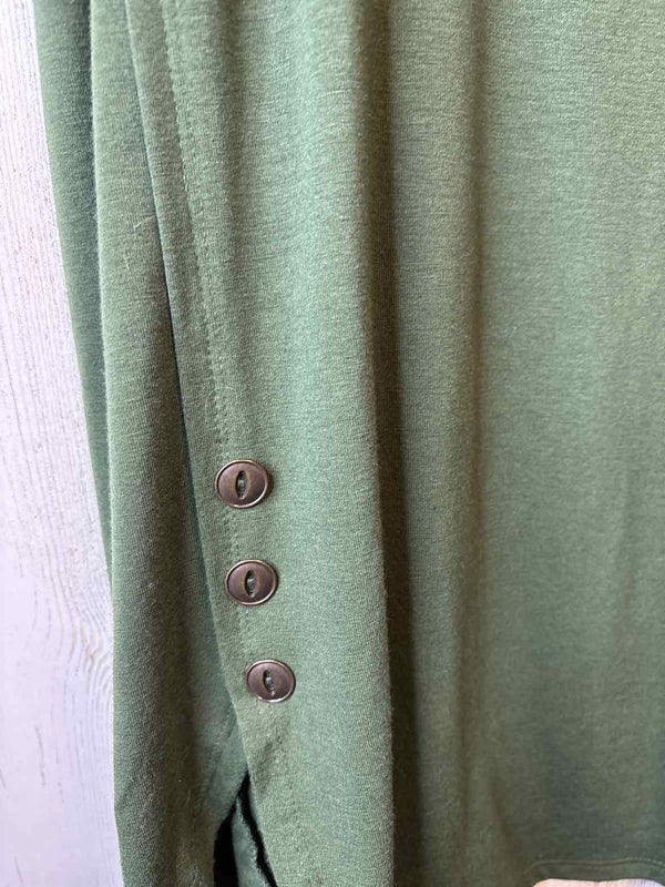 Zenana Outfitters Size XL Shirt